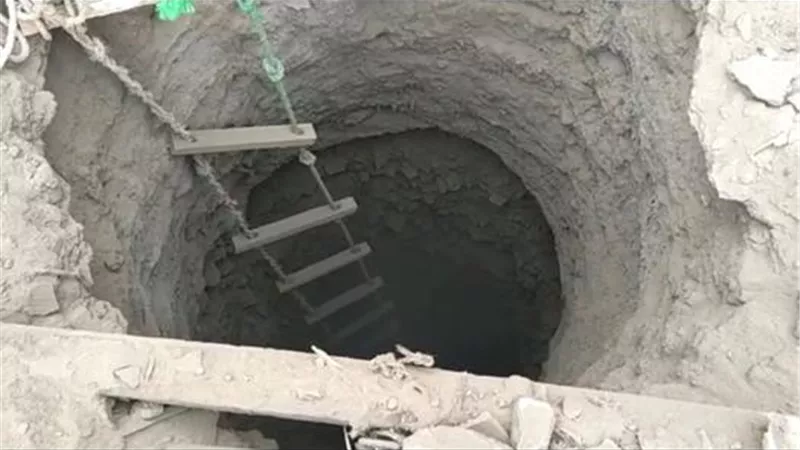 مصرع شاب داخل حفرة أثناء الحفر والتنقيب عن الآثار في طما بسوهاج