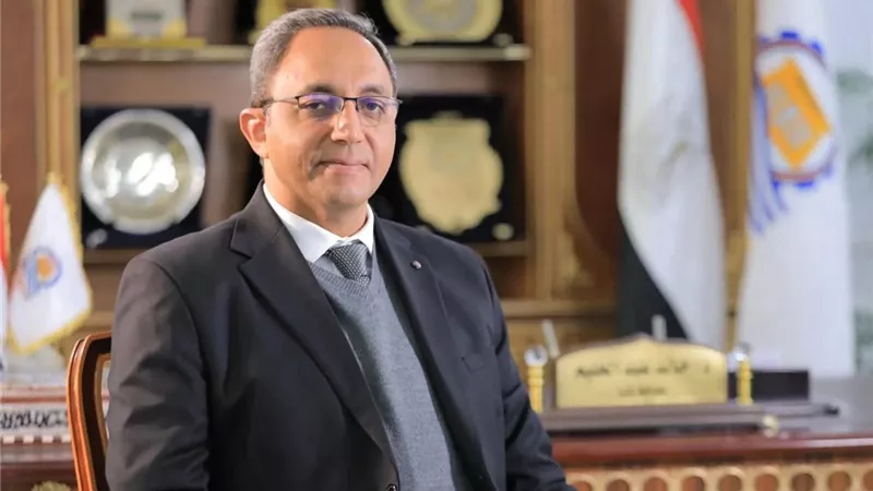 محافظ قنا يشدد على الرقابة التموينية وتوافر السلع الغذائية