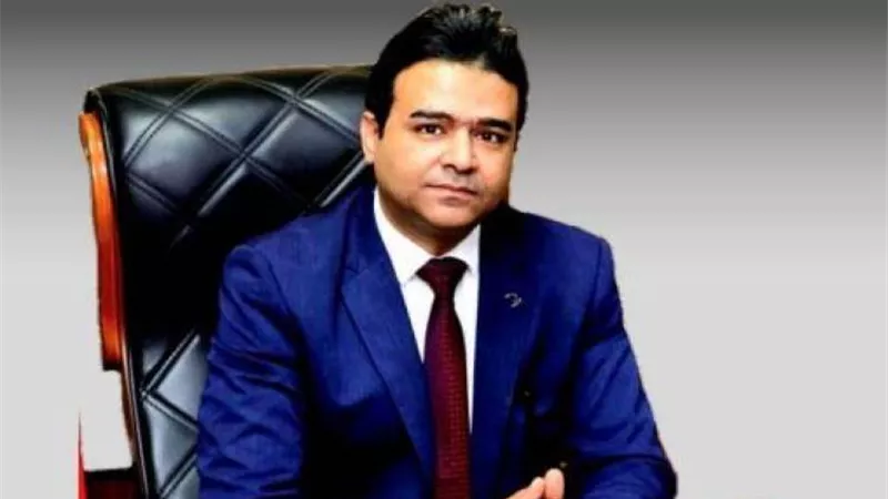 وكيل صحة سوهاج يستقبل فريق الأمراض المعدية بالوزارة لمتابعة سير العمل ورفع كفاءة الفرق الطبية