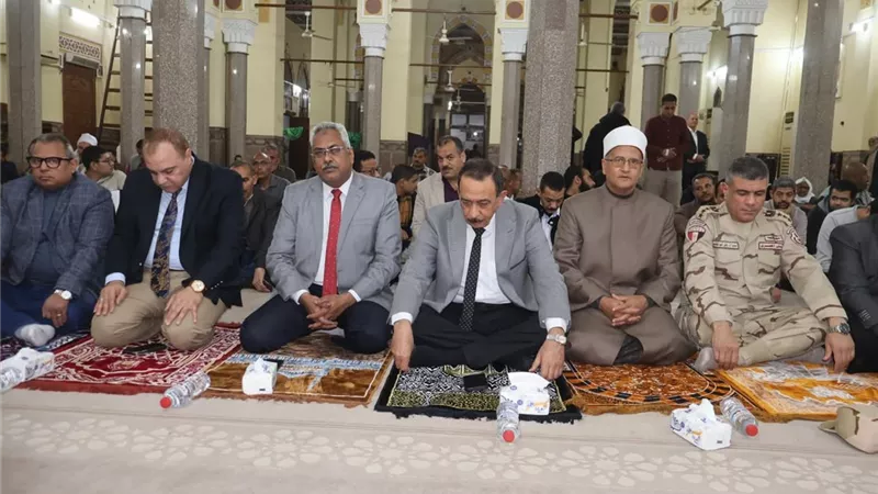 محافظ سوهاج يشهد احتفال الأوقاف بليلة القدر بمسجد العارف بالله