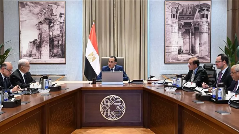 الحكومة تعلن عن حزمة التسهيلات الثانية: خفض ضريبة الأجهزة الطبية وحوافز للبورصة