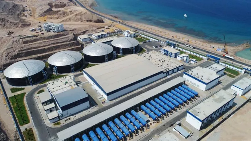 الحكومة تستعد لطرح مناقصة لإنشاء محطتين لتحلية المياه بـ1.6 مليار دولار