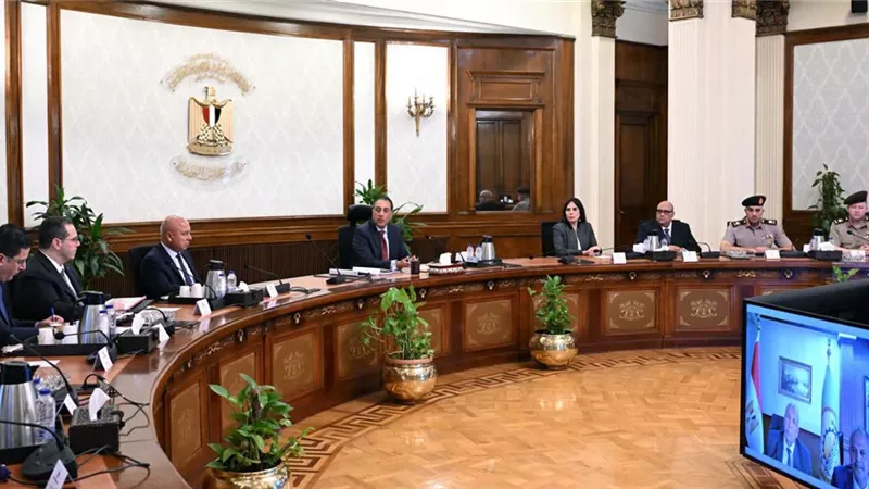 مدبولي يتابع تنفيذ مشروع رأس الحكمة ويشدد على الالتزام بالجداول الزمنية