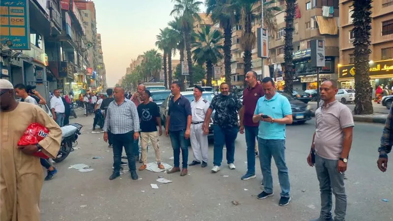 محافظة الجيزة تشن حملة مكبرة لضبط النباشين بحي الهرم ومصادرة أدوات الفرز