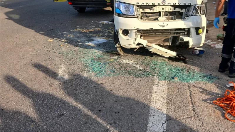 مصرع 5 عمال وإصابة 7 آخرين إثر انقلاب سيارة ربع نقل بالطريق الصحراوى الشرقى