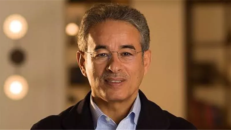 سكان فندق العلمين يبلغون الحماية المدنية بخطورة الوضع على حياتهم.. العبار لا يسمح لنا بدخول بيوتنا إلا من الجراج ومخاوف من كارثة حال اندلاع حريق