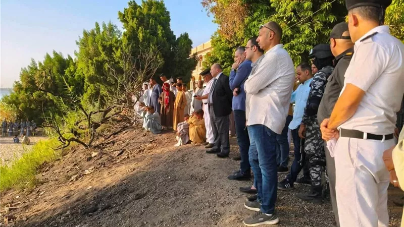5 ضحايا في حادث غرق الخزان الجديد بإسنا.. انتشال 4 جثامين وتواصل البحث عن الخامس