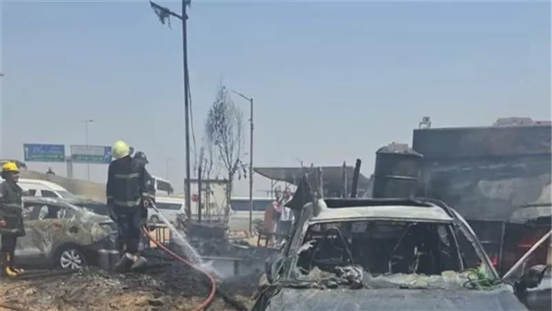 حريق يلتهم 4 سيارات داخل جراج أسفل الدائري بالقليوبية.. والدفع بـ3 سيارات إطفاء