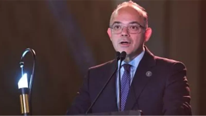 وزير الاستثمار يبحث مع سفير إيطاليا بالقاهرة تعزيز التعاون بين البلدين