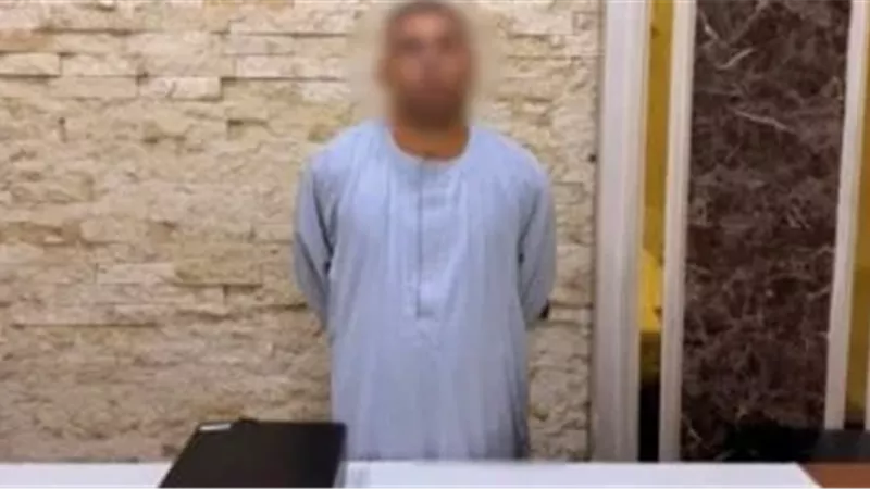 ضبط المتهم بانتحال صفة خدمة عملاء بنوك للنصب على المواطنين