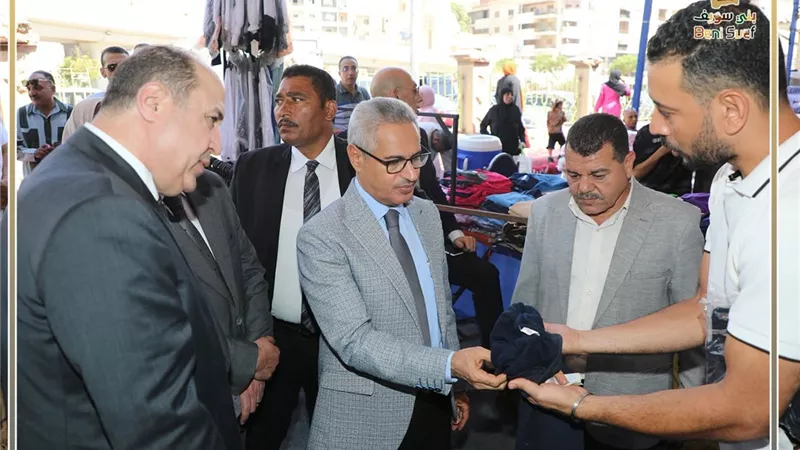 محافظ بني سويف يتفقد معرض «أهلاً مدارس» ويوجه بالتوسع في إقامة معارض دائمة للسلع الأساسية والاستراتيجية بمختلف المراكز 