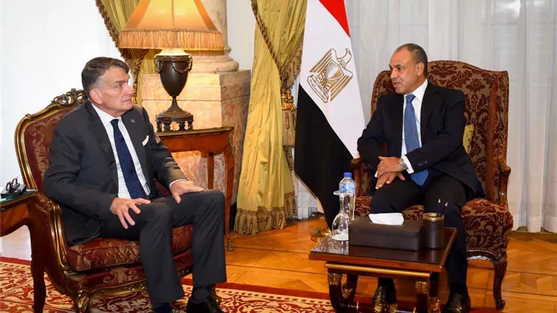 وزير الخارجية يلتقي القائم بأعمال المفوض العام للأونروا