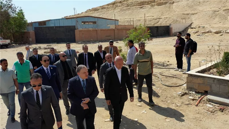 النيابة العامة تُخلي ساحة التحفظ على المركبات بمنطقة أوروبا ٢٠٠٠ بالمعادي وتسترد أرضًا بقيمة ٢٫٠٨٥ مليار جنيه