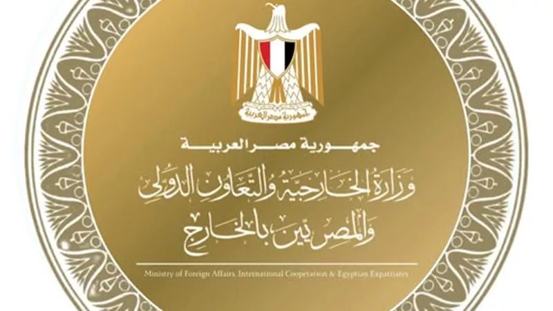 وزير الخارجية يبحث مع كبير مستشاري الرئيس الأمريكي للشئون العربية والأفريقية تطورات الأوضاع الإقليمية