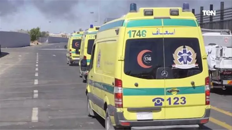 «توأم مستعجل».. طاقم إسعاف بني سويف ينجح في إجراء ولادة طارئة داخل السيارة