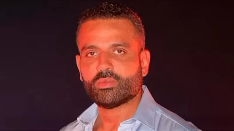 صلاة الجنازة على والد الفنان عمر السعيد.. محمد محمود عبد العزيز أبرز الحاضرين