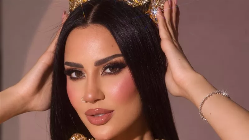 استعدادًا لتمثيل مصر عالميًا.. سما كامل بإطلالة ملكية ذهبية وفستان يتخطى المليون دولار
