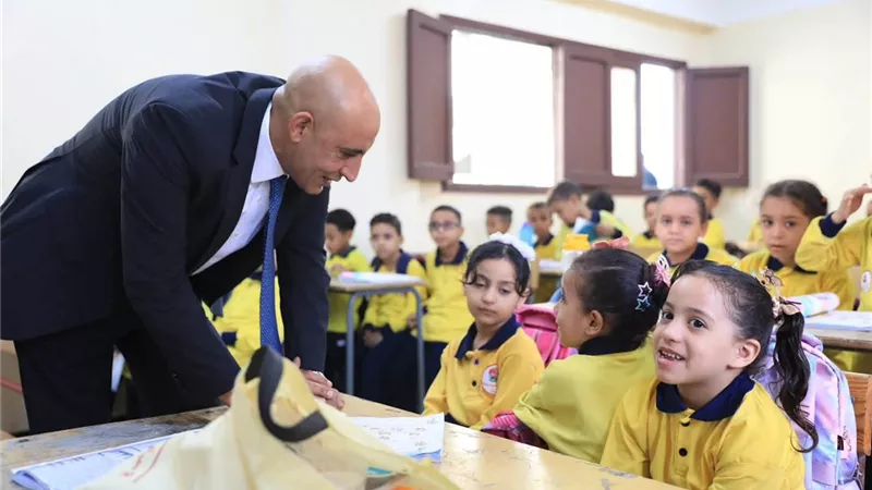 وزير التعليم ومحافظ المنيا يتفقدان مدارس المحافظة لمتابعة انتظام الدراسة