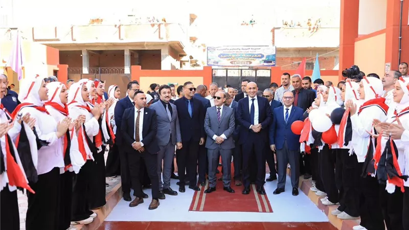 تزامنا مع يوم المعلم واحتفالات انتصارات أكتوبر المجيدة.. وزير التربية والتعليم ومحافظ الغربية يفتتحان مدرسة شوني بطنطا لمراحل التعليم من رياض الأطفال حتى المرحلة الثانوية