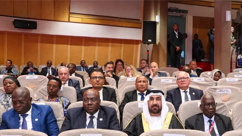 وفد البرلمان العربي برئاسة 