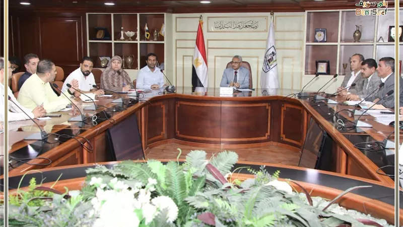 محافظ بني سويف يوجه بإجراءات وحلول لشكاوى ومطالب المواطنين