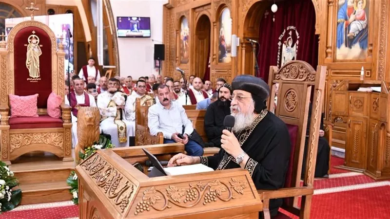 البابا تواضروس يلقي العظة الأسبوعية من الكاتدرائية المرقسية بالعباسية 