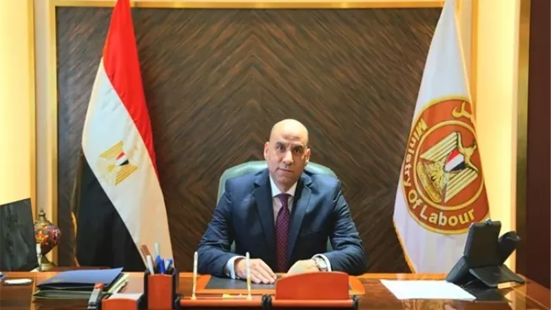  وزارة العمل تعلن فرص عمل جديدة للشباب في 6 محافظات بالصعيد