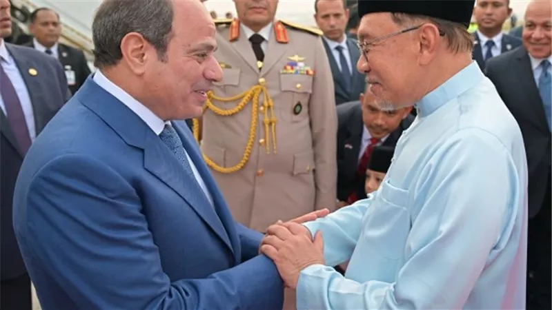 رئيس وزراء ماليزيا: نتطلع إلى فتح آفاق جديدة للتعاون مع مصر 