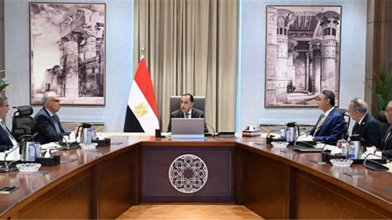 رئيس الوزراء يستعرض محاور جلسة «الأمن الغذائي والمائي: تحديات اليوم وضمانات المستقبل»