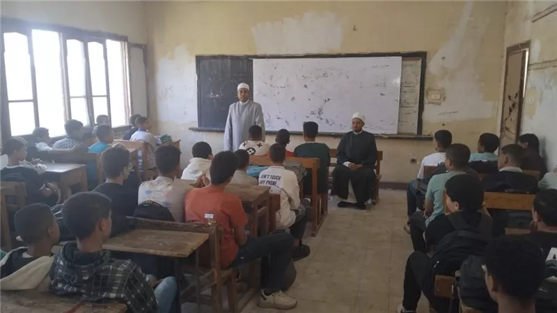 قافلة مجمع البحوث الإسلامية تواصل فعالياتها ببني سويف لليوم الثاني لترسيخ قيم الانتماء وبناء مجتمع آمن