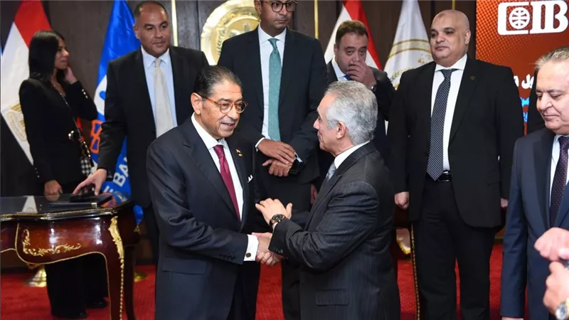 عز العرب يصنع التاريخ.. 