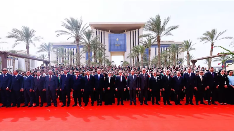 وزير العدل يشهد أداء اليمين القانونية لمعاوني النيابة الإدارية الجدد بحضور رئيسة الهيئة وأعضاء المجلس الأعلى