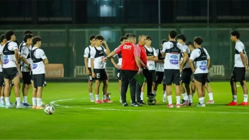 منتخب الناشئين يغادر إلى قطر للمشاركة فى كأس الخليج.. ويواجه السعودية