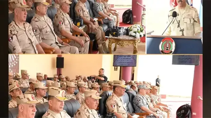وزير الدفاع يشهد تنفيذ المرحلة الرئيسية للمشروع التكتيكي بجنود بالذخيرة الحية لإحدى وحدات الجيش الثاني الميداني