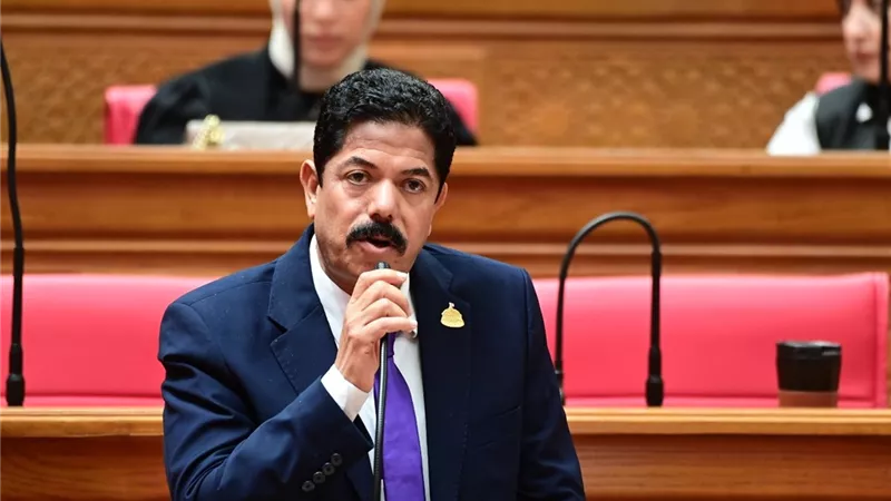 بعد الدعوة لجلسة طارئة.. النائب علاء الحديوي: ندعم ونفوض القيادة السياسية والقوات المسلحة في حماية أمن الخليج