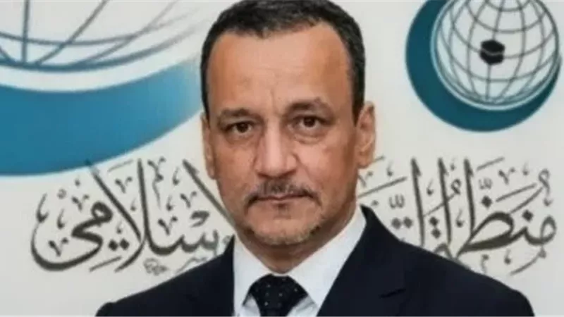 التعاون الإسلامي يدين اعتداءات الحوثيين على مطار الدمام وحقل الشيبة النفطي