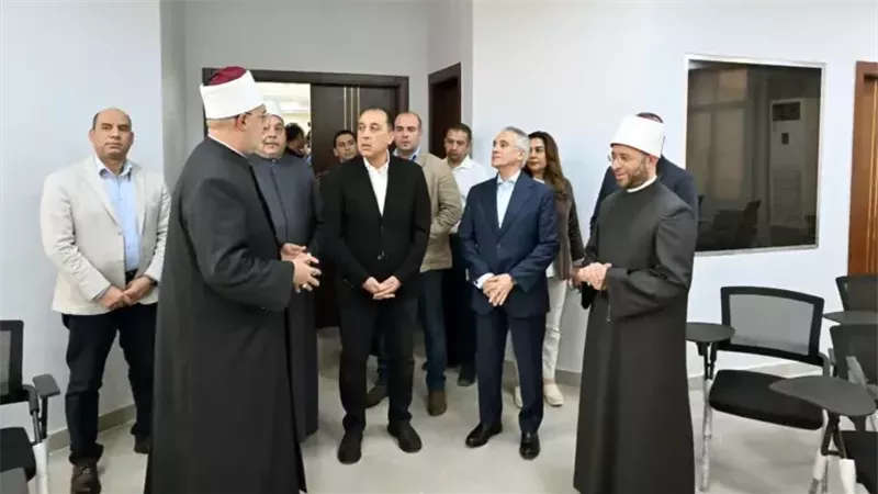 رئيس الوزراء يفتتح فرع دار الإفتاء بالسويس في حضور المفتي ووزير الأوقاف